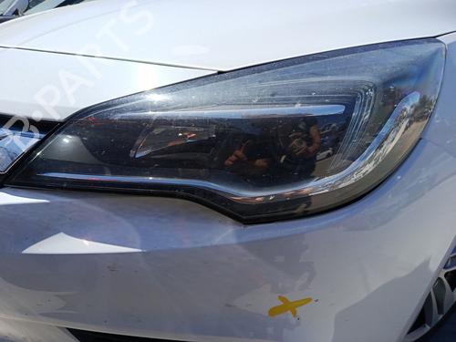 Used Left headlight Left headlight OPEL ASTRA K Sports Tourer (B16) 1.6 CDTi (35) (110 hp) 35964098 35964098