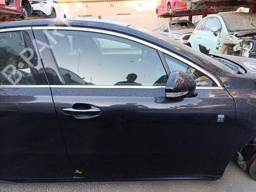 Used Right front door PEUGEOT 508 I (8D_) 2.0 HDi (163 hp) 29010237