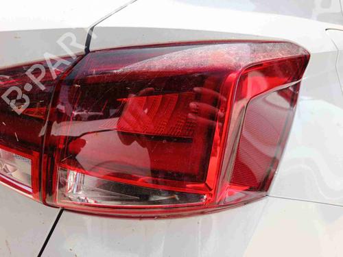Used Right taillight Right taillight SEAT ARONA (KJ7, KJP) 1.0 TSI (116 hp) 36674740 36674740