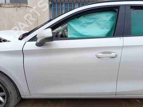 Used Left front door Left front door SEAT LEON Sportstourer (KL8, KLD) 2.0 TDI (150 hp) 39652261 39652261