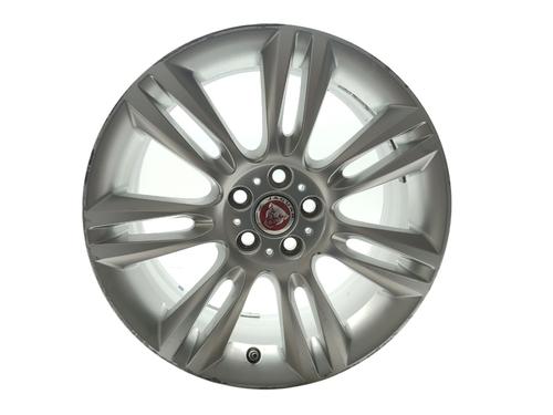 flk-jaguar-xe-x760-2015-33023591 main image