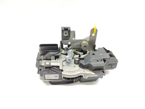Used Front right lock VOLVO V40 Hatchback (525) D2 (120 hp) 16512044