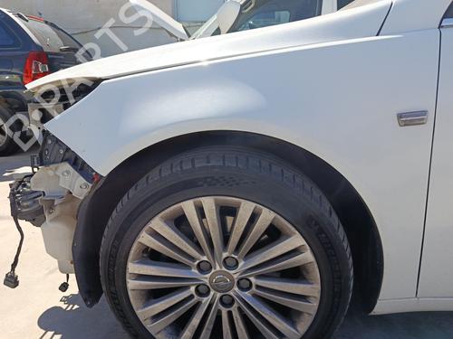 Used Left front fenders Left front fenders OPEL INSIGNIA A Saloon (G09) 2.0 CDTI (69) (120 hp) 35962332 35962332