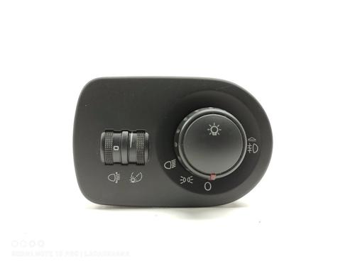 Used Headlight switch SEAT LEON (1P1) 1.9 TDI (105 hp) 22418113