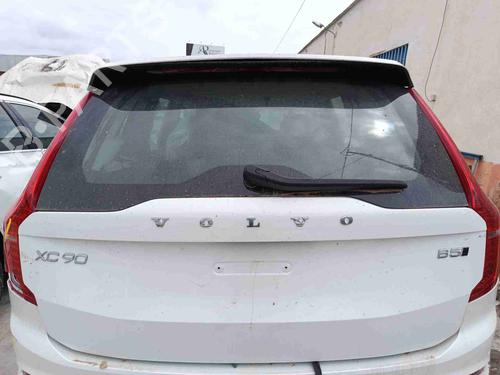tailgate-volvo-xc90-ii-256-2014-36988135 main image