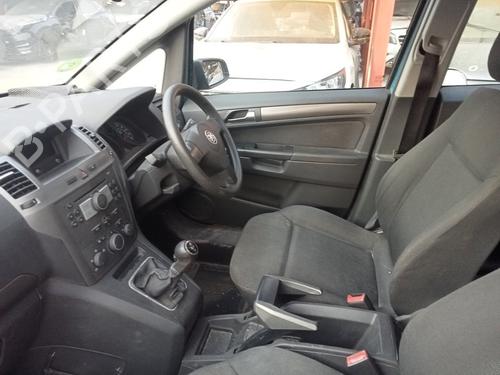 Left headlight OPEL ZAFIRA / ZAFIRA FAMILY B (A05)  | BP31979787C28 