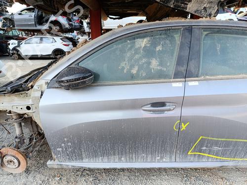 Used Left front door PEUGEOT 208 II (UB_, UP_, UW_, UJ_) [2019-2025]  23066142