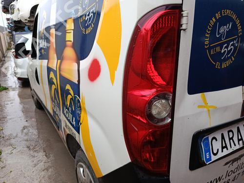 Feu arrière gauche OPEL COMBO Box Body/MPV (X12) 1.3 CDTI (B05) (90 hp) 32132761