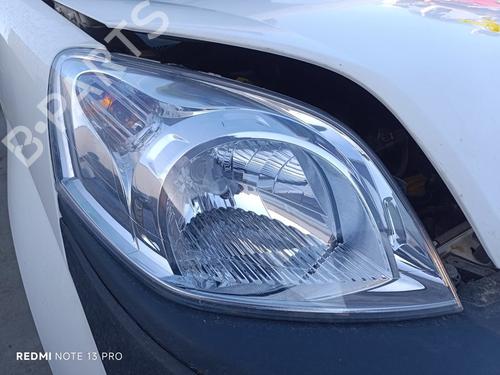 Right headlight FIAT QUBO (225_) 1.3 D Multijet (225AXG1A, 225CXG1A, 225AXG11, 225CXG11) 52086838 |