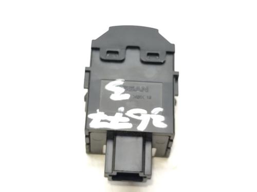 Switch NISSAN JUKE (F16_)  | BP26394783I30