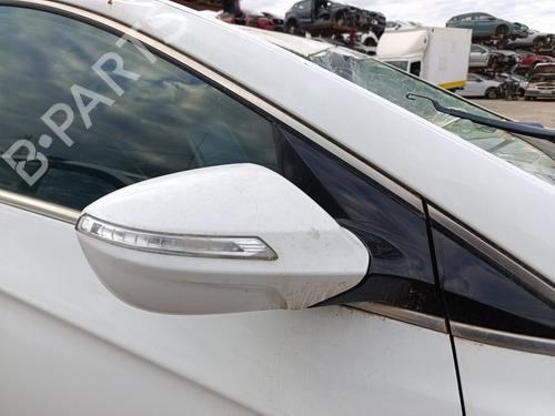 Used Right mirror HYUNDAI i40 I (VF) 1.7 CRDI (141 hp) 30471783