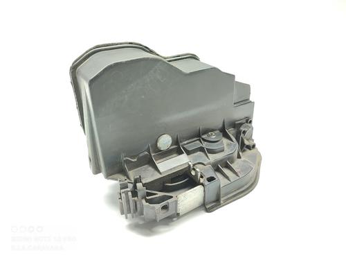Fechadura frente esquerda BMW X3 (E83) 2.0 d (150 hp) 31339546