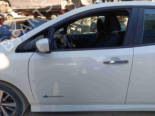 Used Left front door Left front door NISSAN LEAF (ZE1) Electric (150 hp) 40291775 40291775