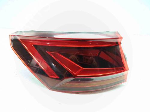 left-taillight-vw-touareg-cr7-rc8-2017-36362871 main image