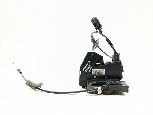 front-right-lock-renault-megane-iv-grandtour-k9amn_-2016-31971992 main image