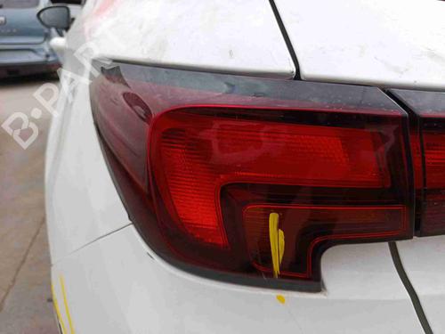 Used Left taillight Left taillight 39105658 39105658
