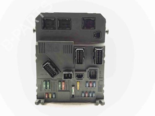 Used Fuse box Fuse box 37440237 37440237