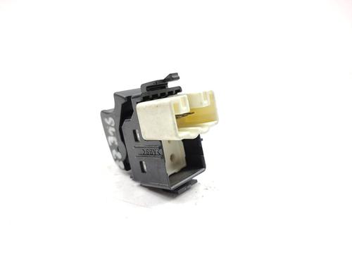 Right front window switch TOYOTA YARIS (_P1_) 1.3 (SCP12_, SCP13_, SCP12R, SCP13R) | BP29994063I26