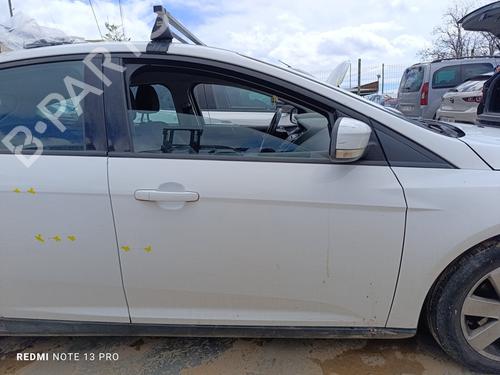 Used Right front door FORD FOCUS III 1.6 TDCi (95 hp) 24371993