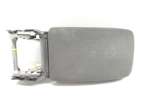 Armlene VW GOLF VI Convertible (517) [2011-2016]  16843636