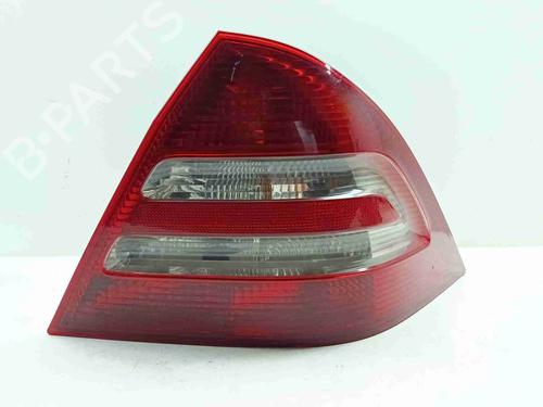 Used Right taillight Right taillight 39143846 39143846
