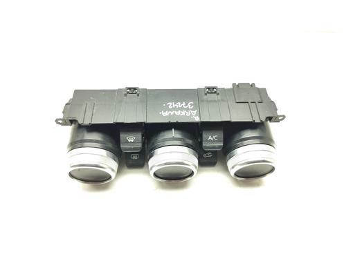Used Climate control Climate control RENAULT ARKANA I (LCM_, LDN_) 1.6 E-TECH 145 (LDMU) (143 hp) 33938964 33938964
