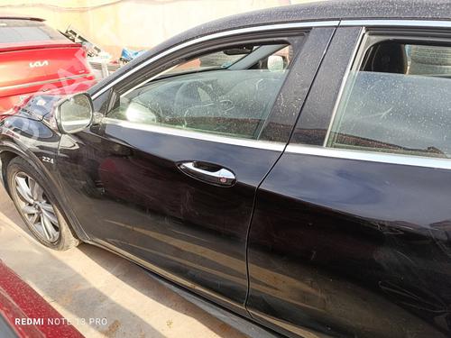 Used Left front door INFINITI Q30 2.2 D (170 hp) 23066230