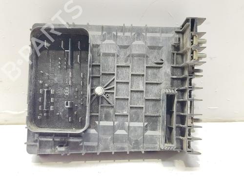 Fuse box SEAT LEON (1P1) 1.9 TDI | BP25793376E1 
