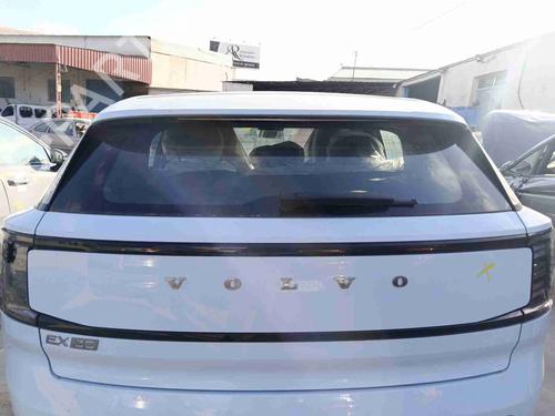 tailgate-volvo-ex30-416-2023-36988095 main image