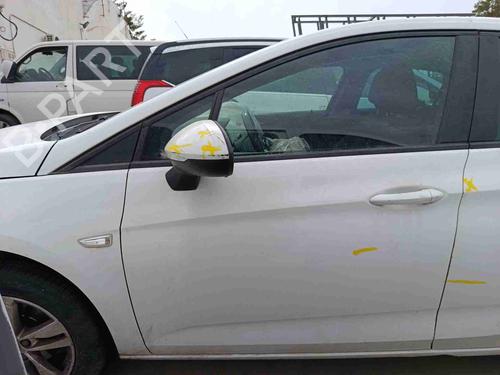 Used Left front door Left front door 39105654 39105654