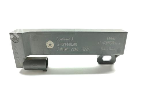 Used Antenna/Base MASERATI LEVANTE SUV (M161) 3.0 D Q4 (275 hp) 18472903