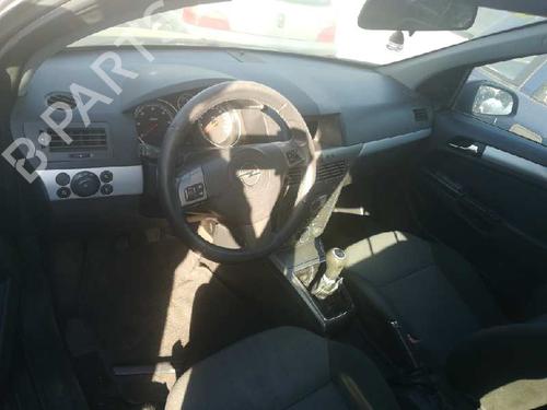 Fuse box OPEL ASTRA H (A04)  | BP16506982E1 