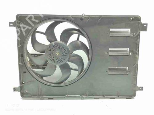 Koelventilatormotor Koelventilatormotor VOLVO V40 Hatchback (525) [2012-2019] 37640108 37640108