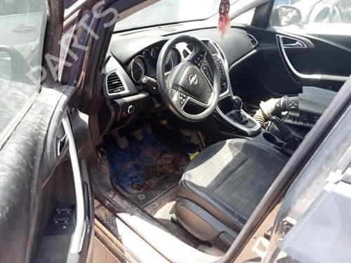 Left headlight OPEL ASTRA J (P10) | BP31339755C28