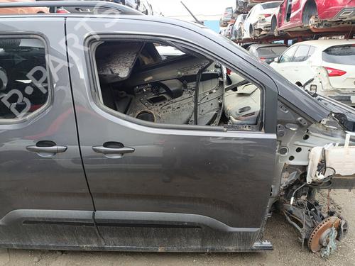 right-front-door-peugeot-rifter-2018-23065905 main image