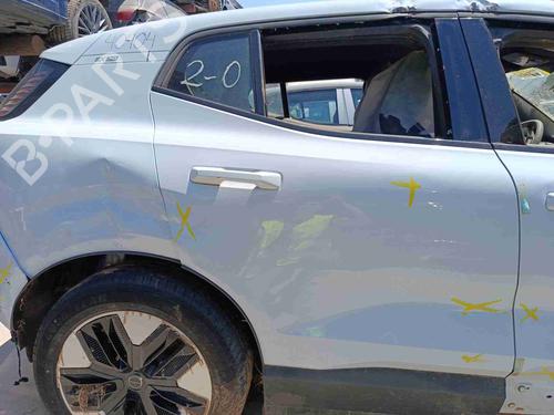 Used Right rear door Right rear door 37027350 37027350