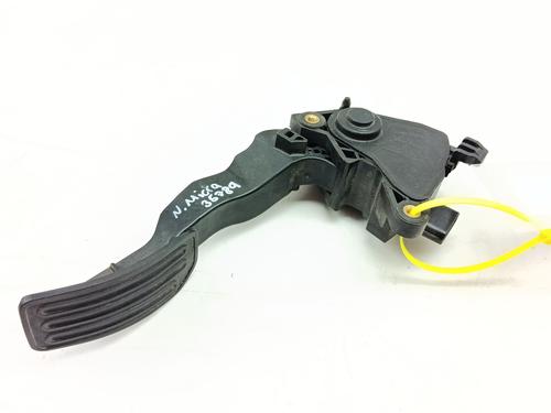 Pedal NISSAN MICRA IV (K13K, K13KK) 1.2 (80 hp) 33202824