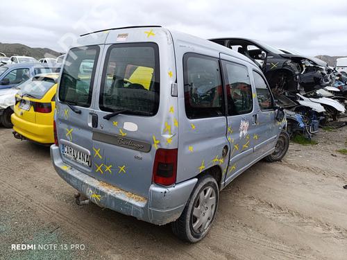 Front left lock CITROËN BERLINGO / BERLINGO FIRST Box Body/MPV (M_) 2.0 HDI 90 4WD (MBRHY, MCRHY) | BP26734363C98 