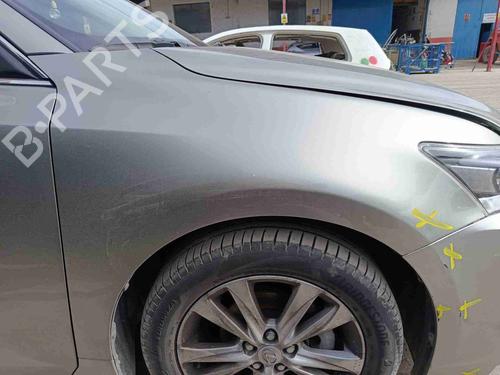 right-front-fenders-lexus-ct-zwa10_-2010-40293395 main image