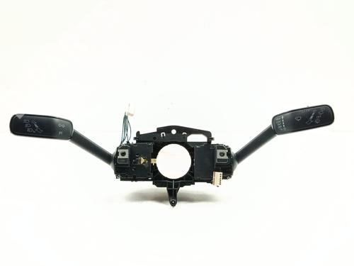 switch-vw-golf-vii-5g1-bq1-be1-be2-2012-2013-2014-2015-2016-2017-2018-2019-2020-2021-31625787 main image