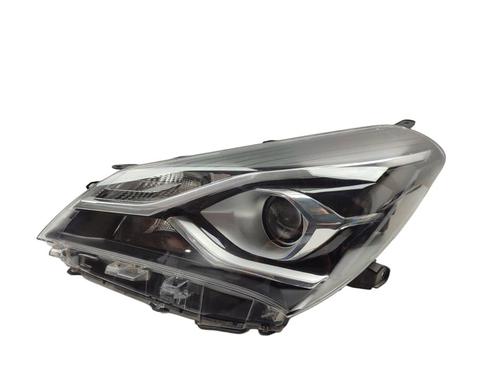 Used Left headlight TOYOTA YARIS (_P13_) [2010-2020]  23660891