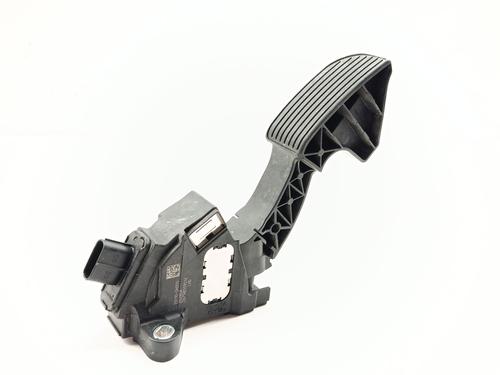 pedal-peugeot-108-2014-33120395 main image