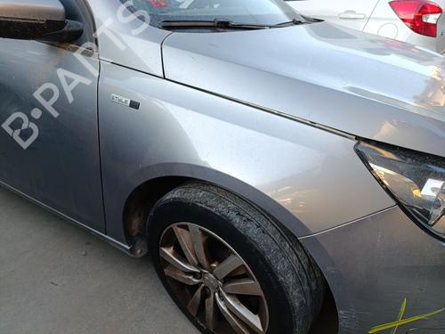 Used Right front fenders PEUGEOT 308 II (LB_, LP_, LW_, LH_, L3_) [2013-2021]  28812189
