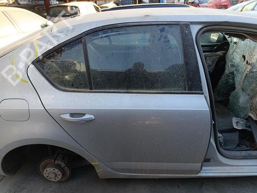 Used Right rear door SKODA OCTAVIA III (5E3, NL3, NR3) 2.0 TDI (150 hp) 29117343