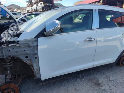 Used Left front door KIA SPORTAGE III (SL) [2009-2017]  23066053