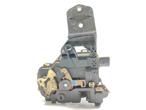 Rear left lock VW PASSAT B5 (3B2) 1.8 T | BP16773840C100 