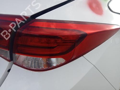Used Right taillight HYUNDAI i40 I CW (VF) 1.7 CRDi (141 hp) 29300549