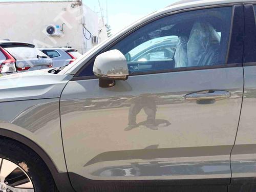 Used Left front door Left front door 36780360 36780360