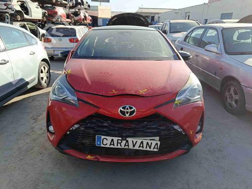 Brugte TOYOTA YARIS (_P13_) 1.5 Hybrid (NHP130_, NHP130) 4867008