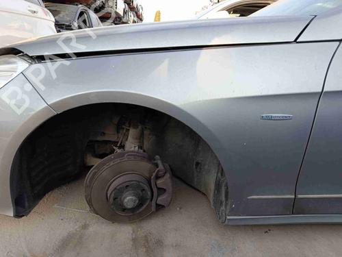 Parafango anteriore sinistro Parafango anteriore sinistro MERCEDES-BENZ E-CLASS (W212) E 220 CDI / BlueTEC (212.001, 212.002) (170 hp) 37027280 37027280